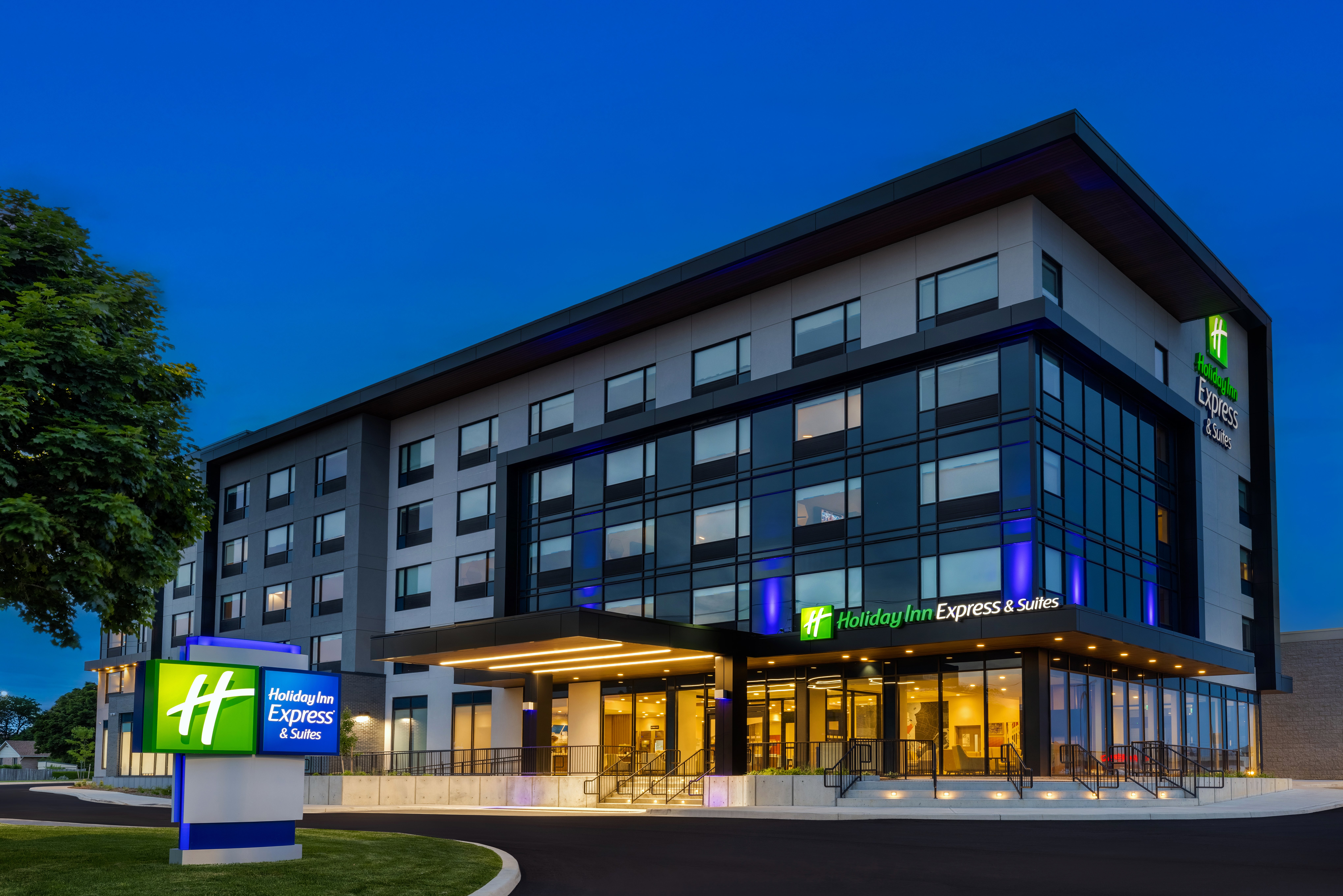 Holiday Inn Express & Suites St Thomas 1/50