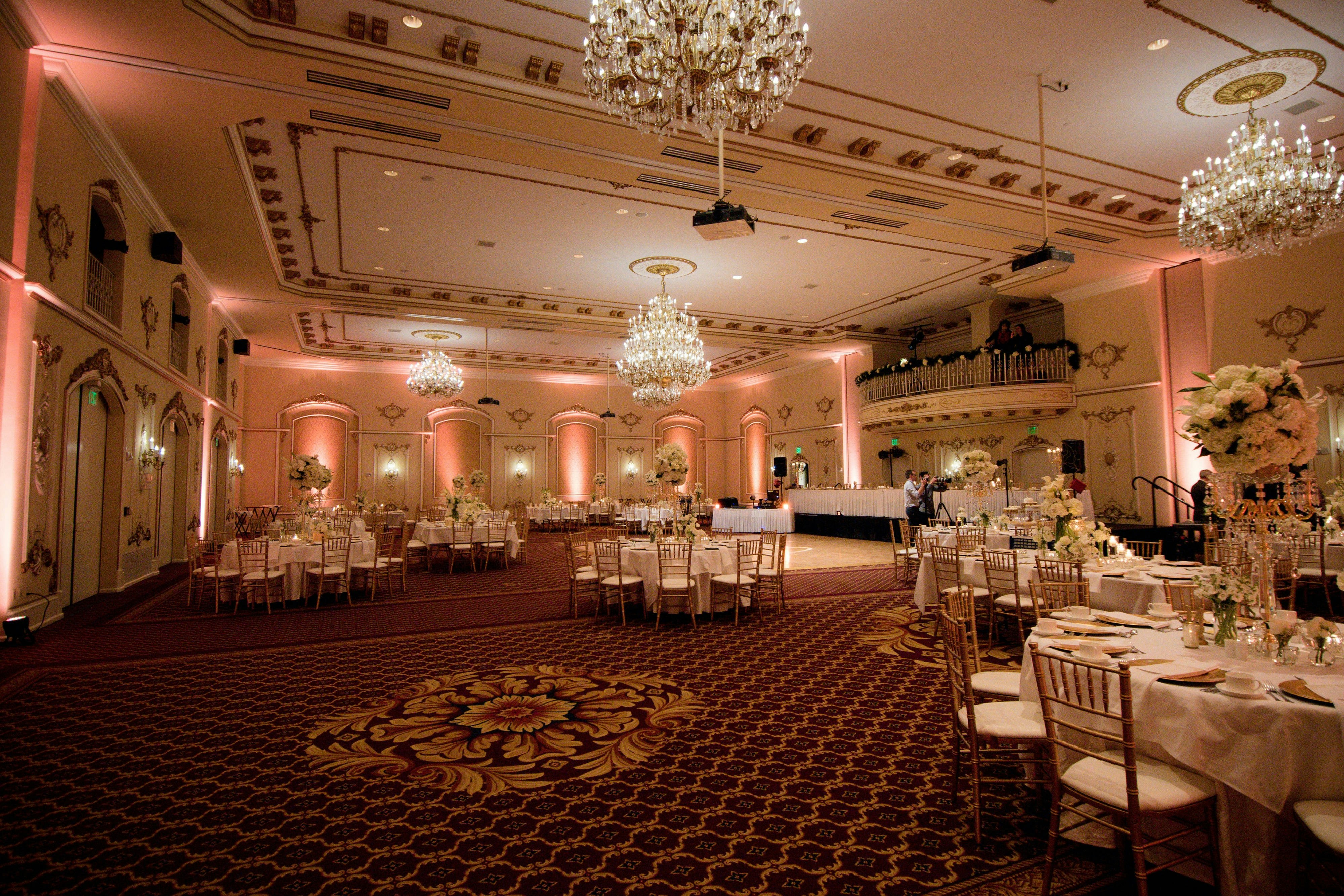 The Historic Davenport, Autograph Collection 6/8
