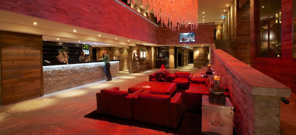 Grischa Das Hotel Davos 8/45