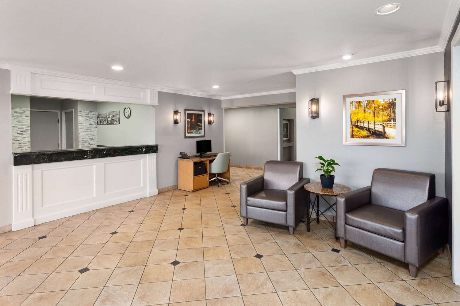 La Quinta Inn by Wyndham Cleveland Independence 4/13