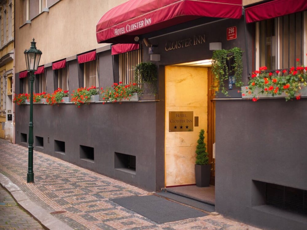 Hotel Cloister Inn 6/46