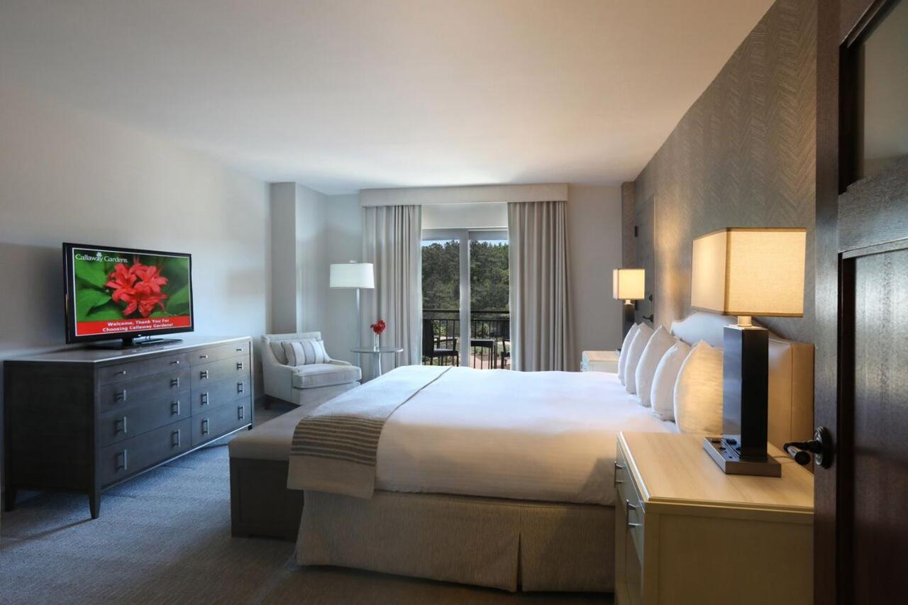 Spa, Lodge, King Bed, Lake View، Callaway Gardens 2/2