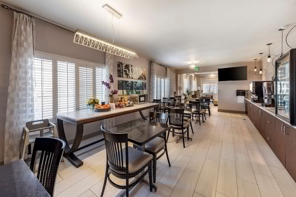 Best Western Country Inn 34/41