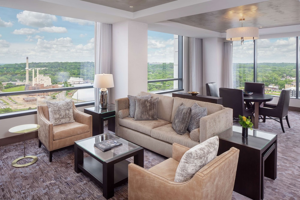 Hilton Rochester Mayo Clinic Area 37/49
