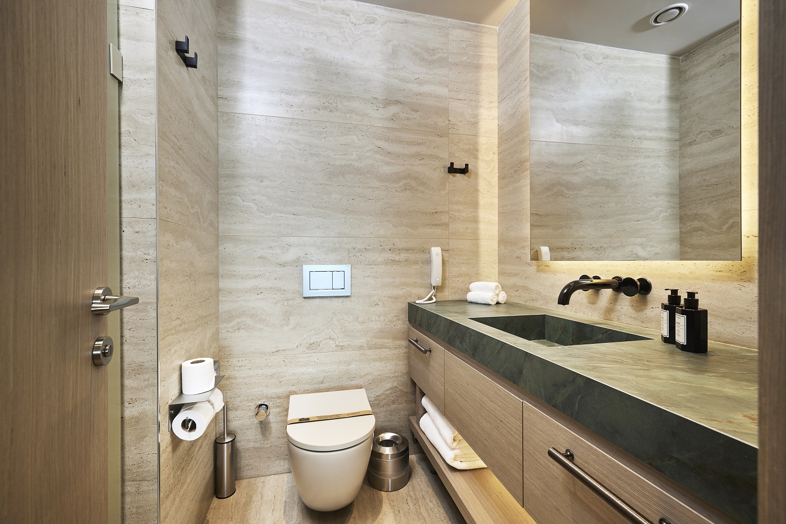 Superior, Family, Suite, Land View
