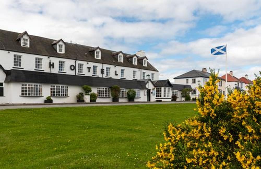 Kings Arms Hotel Skye 60/63