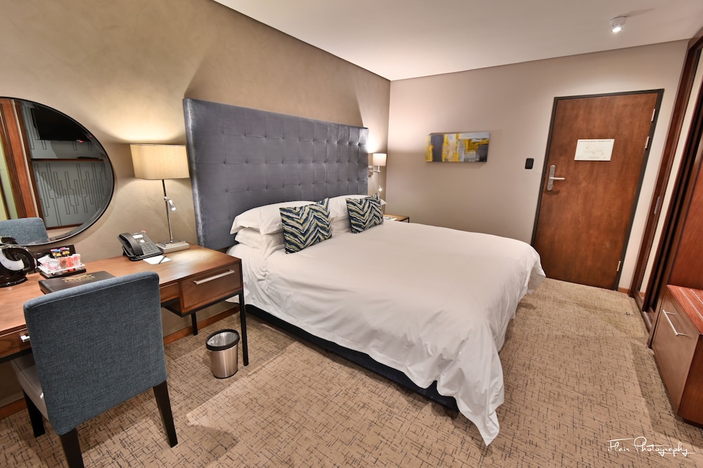 Stanville Hotel 22/50