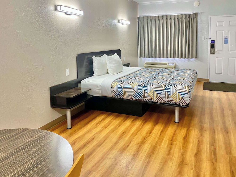 Motel6 Huntington, WV 15/51