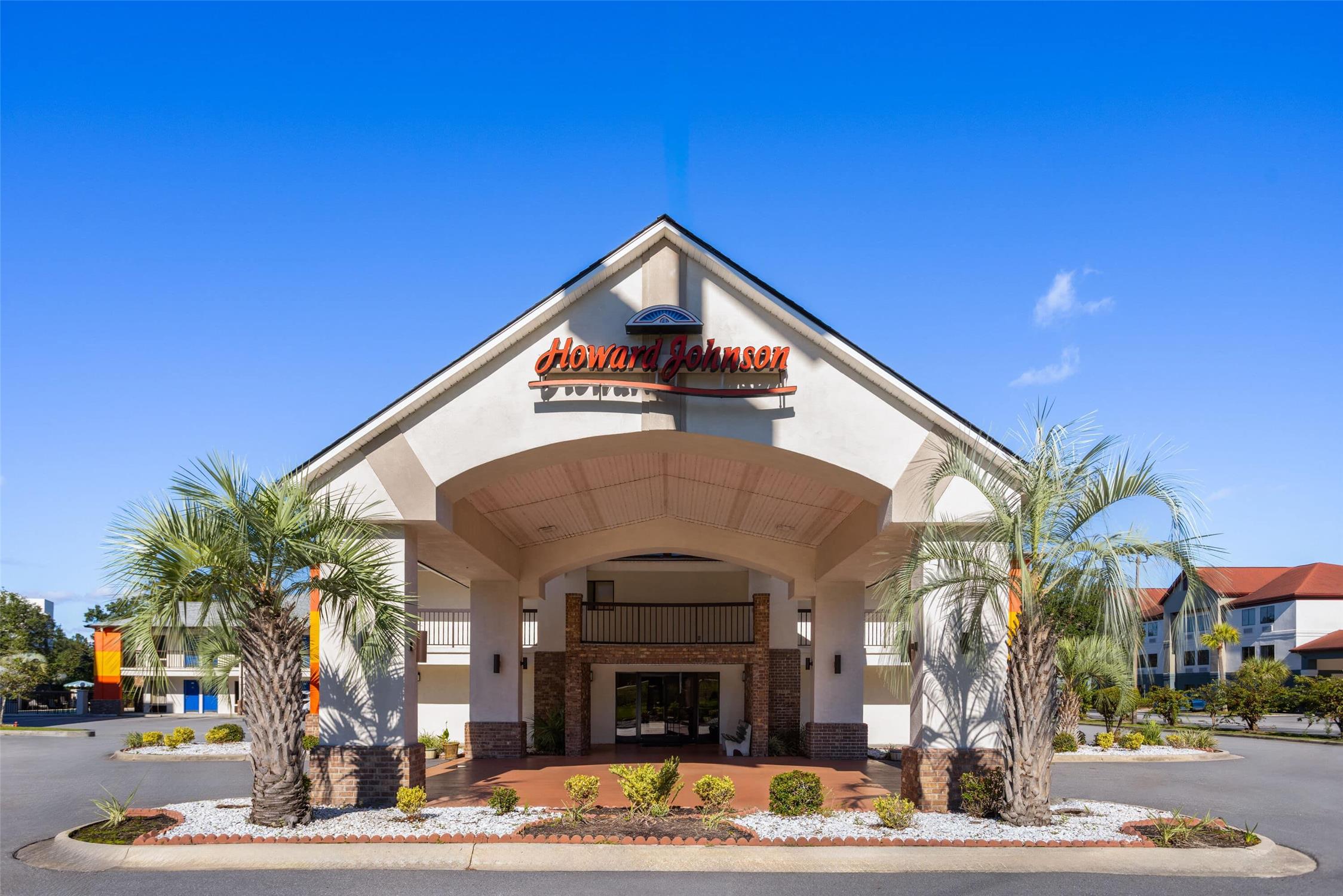 Howard Johnson by Wyndham Savannah GA 5/27