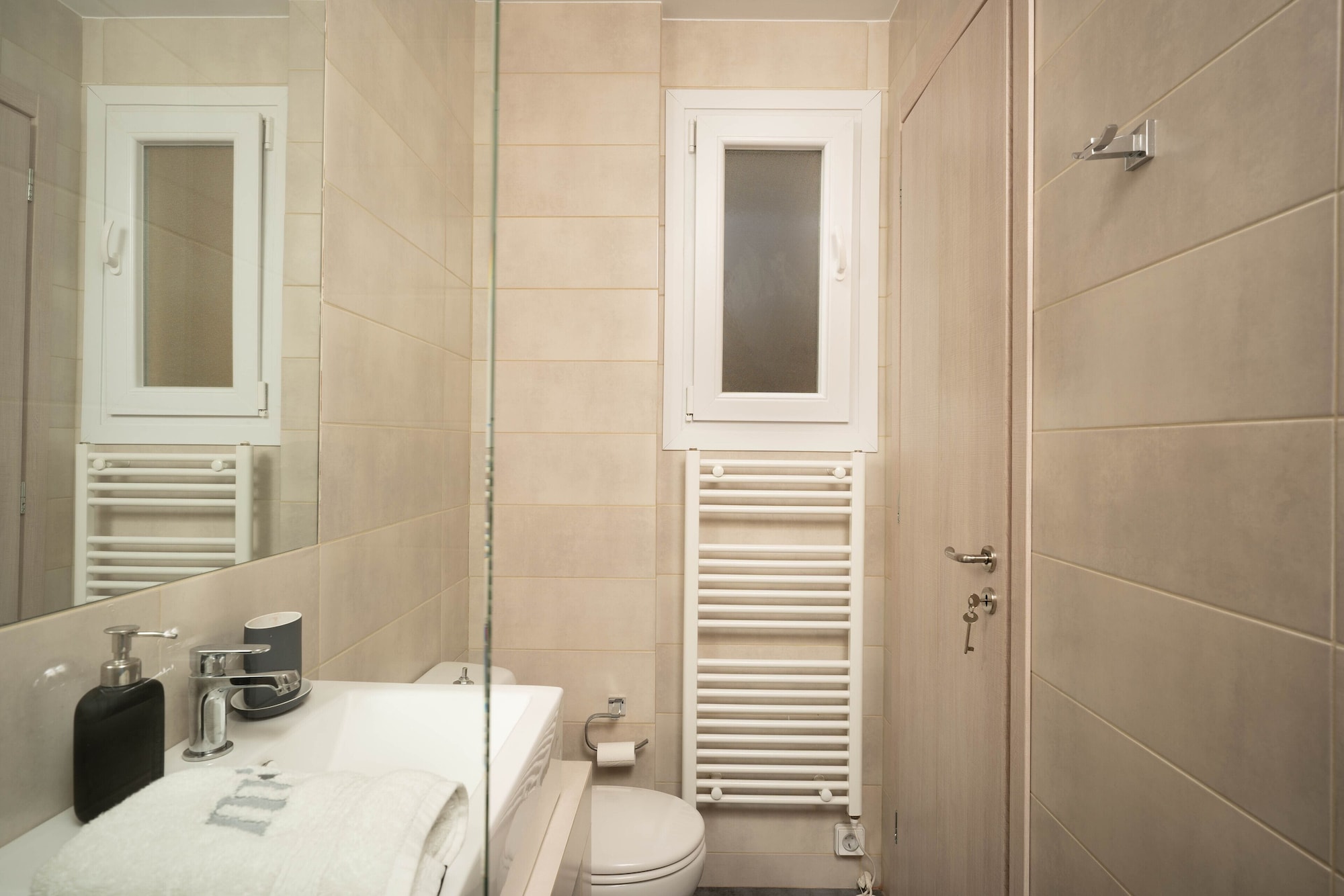 3 Bedrooms, Apartment, 1 Double and 4 Single Beds, Athens Morum Apartments Formionos 3/3