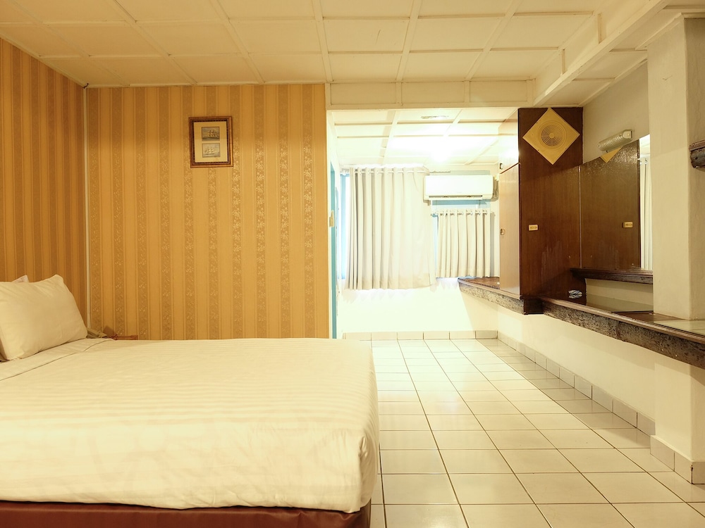Hotel Martani 16/50
