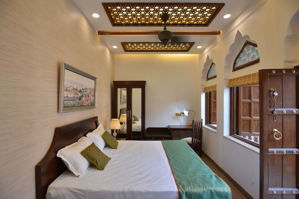 Haveli Dharampura 15/47