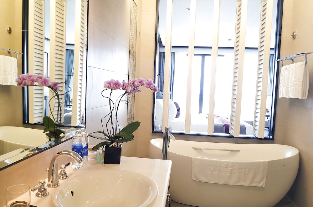 Vinpearl Resort and Golf Nam Hoi An 61/78
