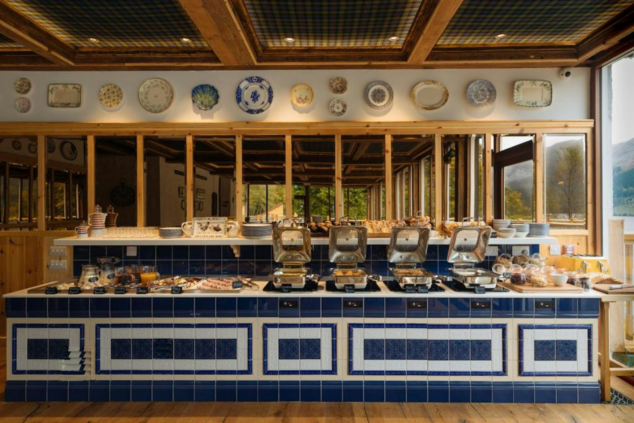The Whispering Pine Lodge Ex Letterfinlay Lodge Hotel 3/33