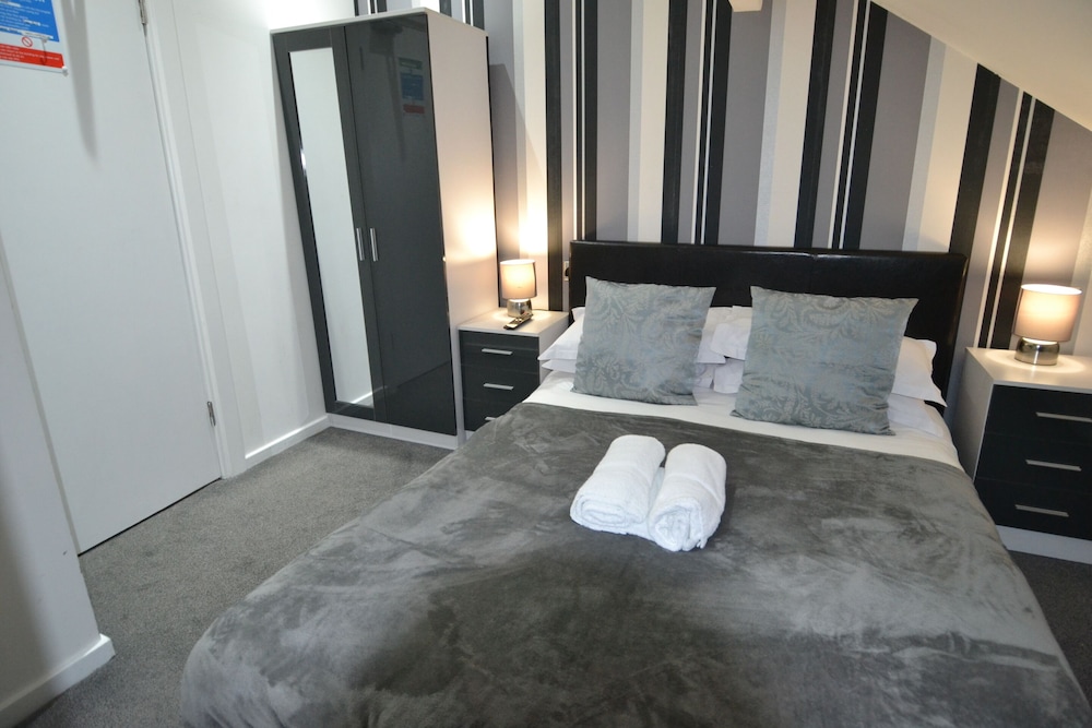 Hotel 33 40/50