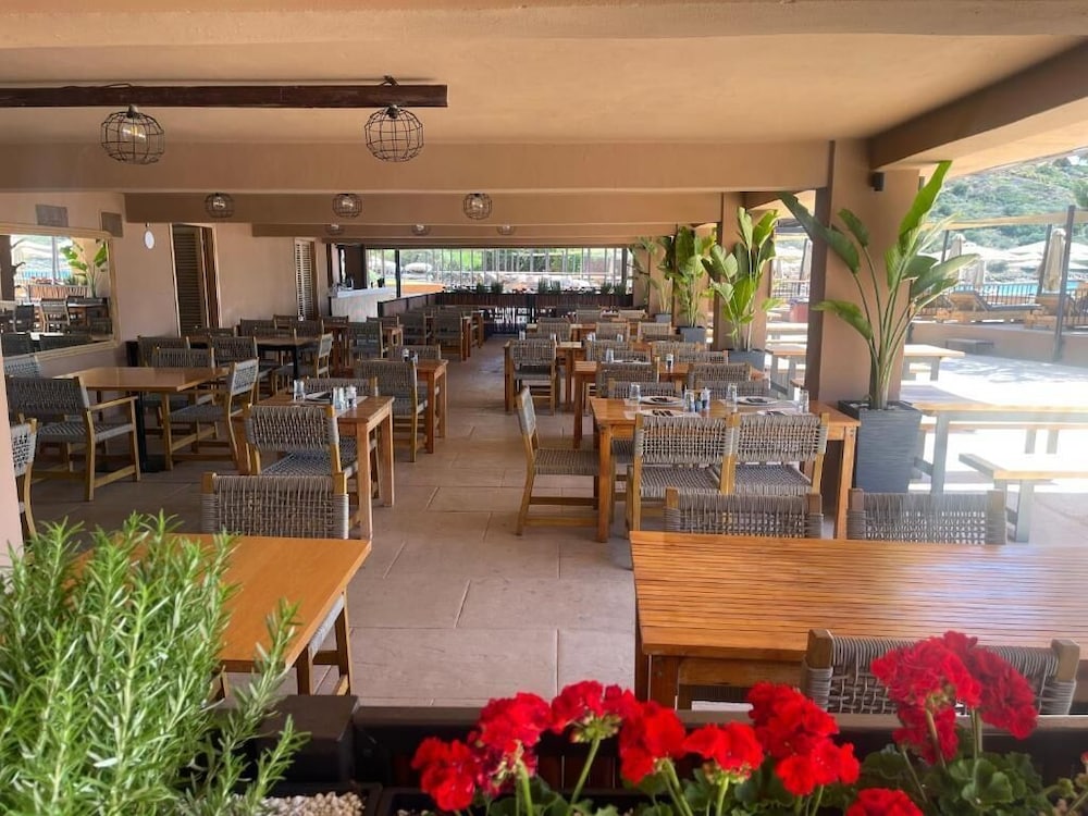 Aegeon Beach Hotel 32/50