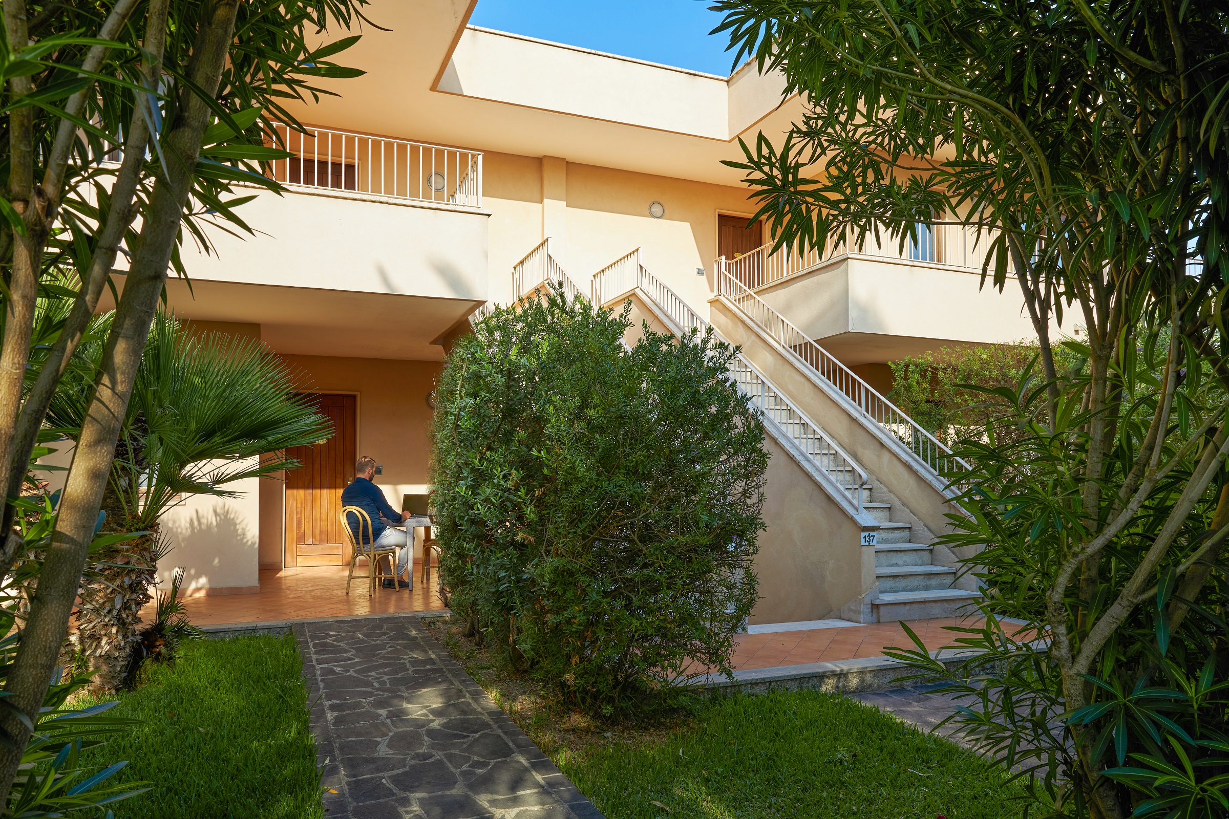 Minerva Resort Hotel 40/47