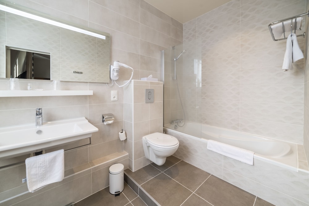 Hotel the Originals Auxerre Normandie 22/71