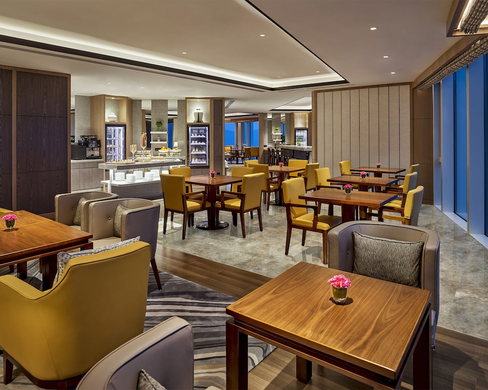 Hyatt Regency Shenzhen Yantian 51/68