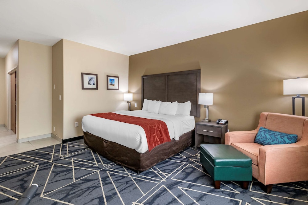 Comfort Inn & Suites Lubbock West 10/34