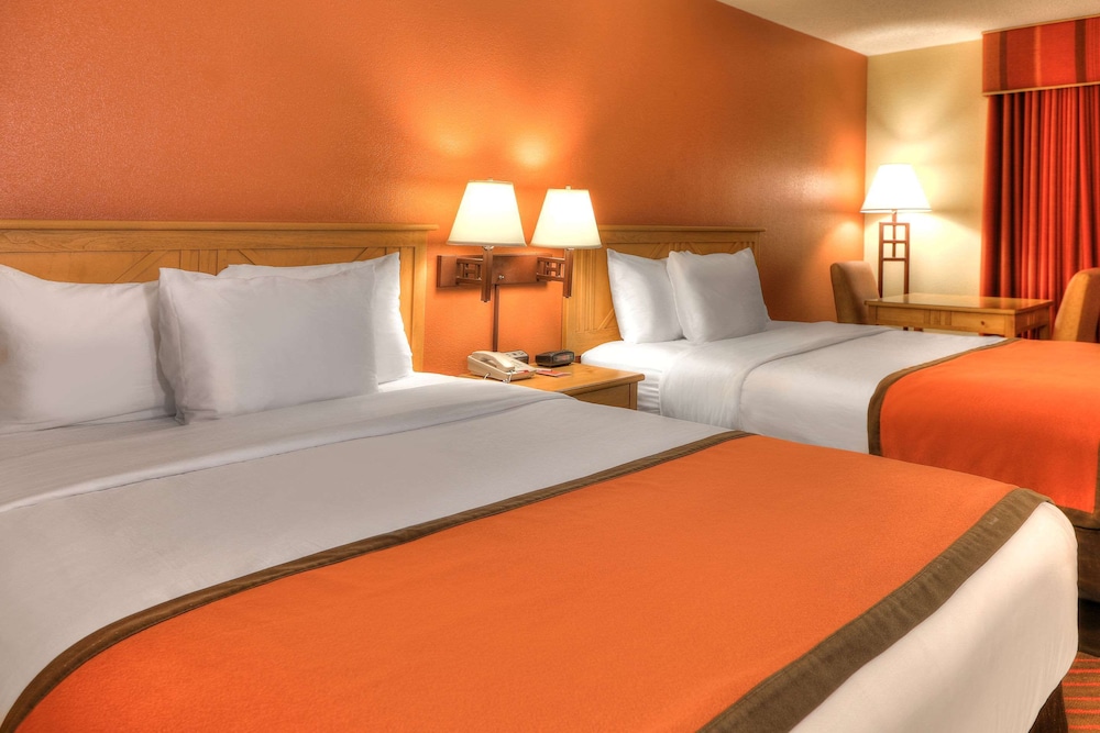 غرفة قياسية بسريرين كوين، Econo Lodge Pigeon Forge Riverside 3/10