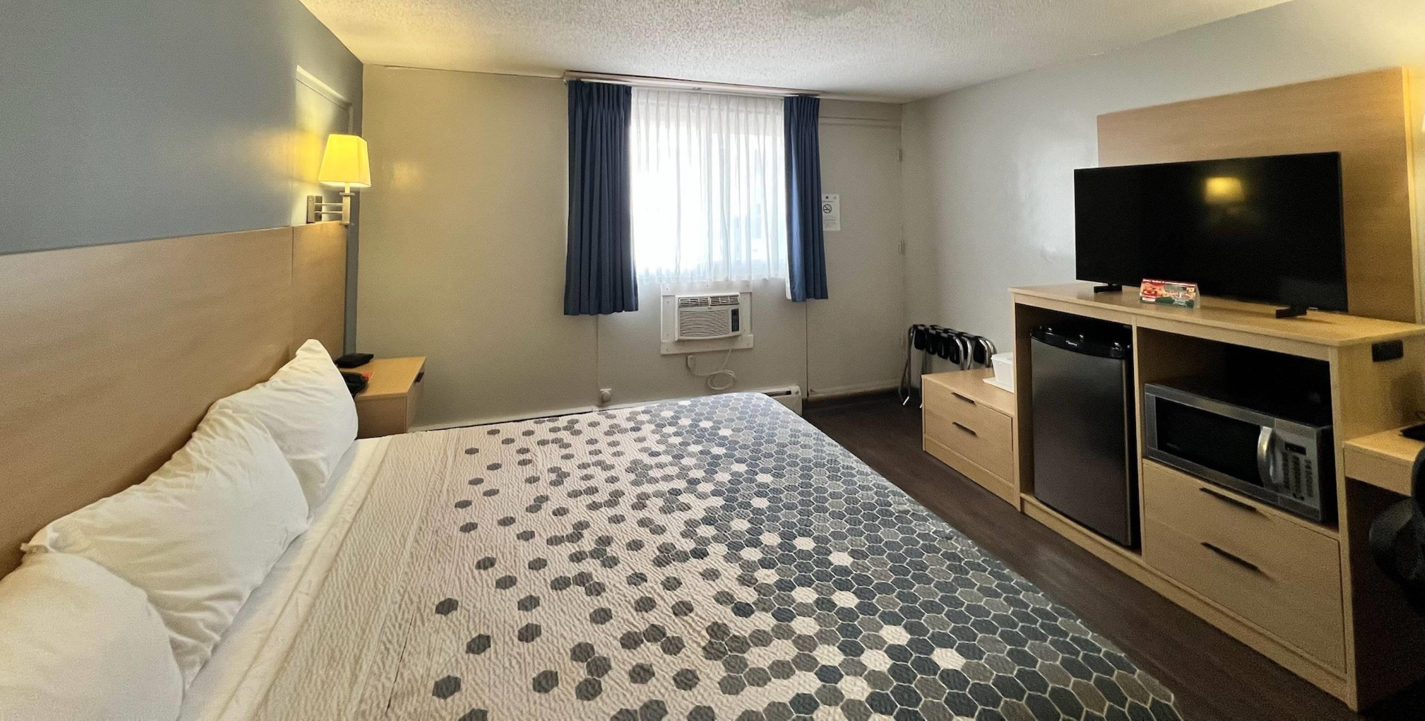 Room, King Bed