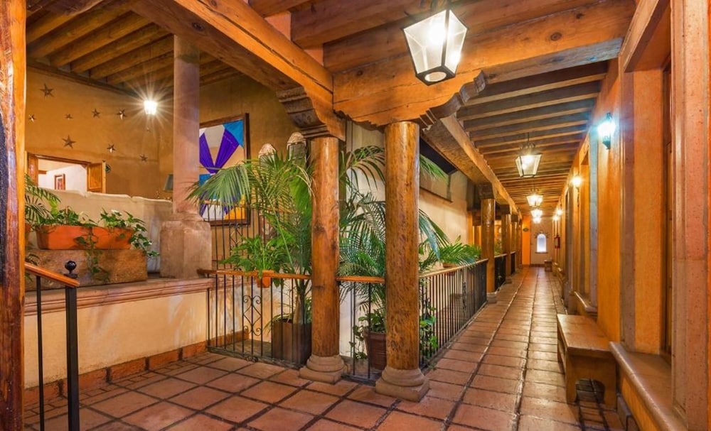 Hotel Refugio del Angel 32/49