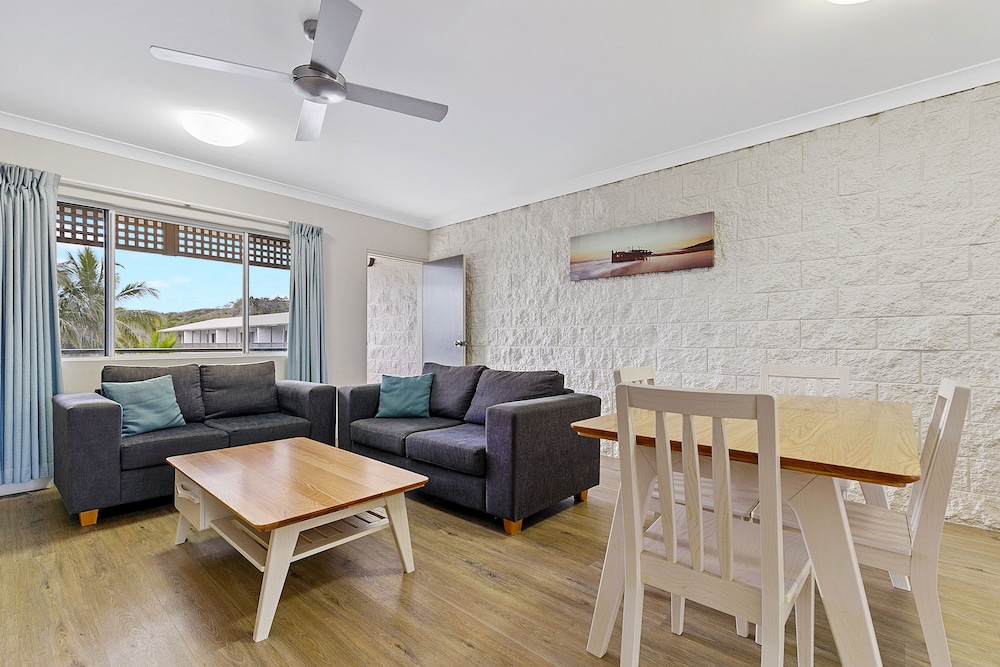 K Gari Beach Resort 25/50