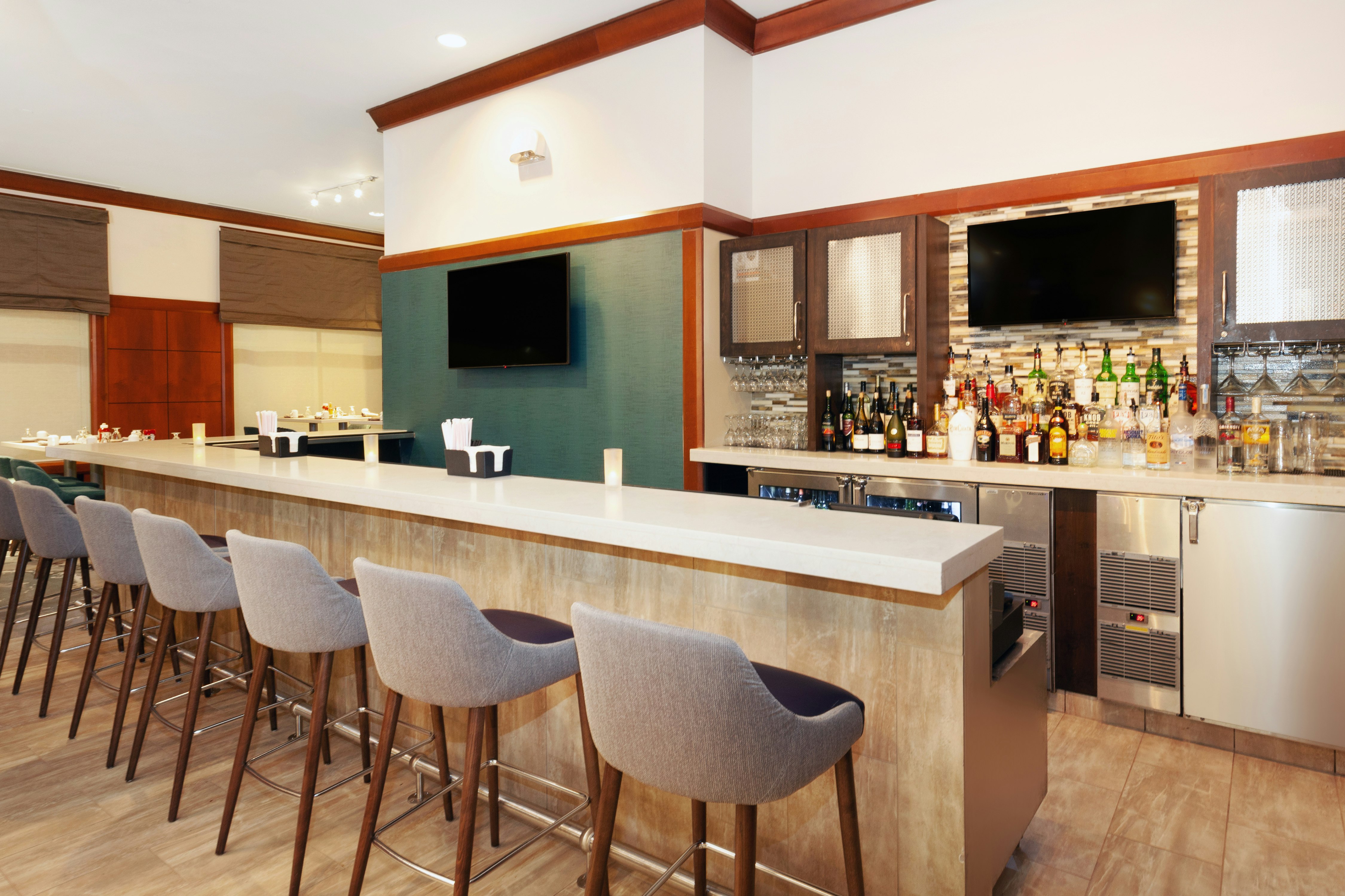 Hilton Garden Inn Chicago North Shore/Evanston 18/30