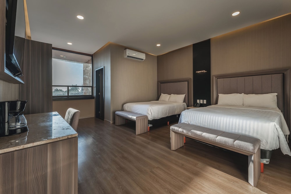 SUPERIOR, DOUBLE BED