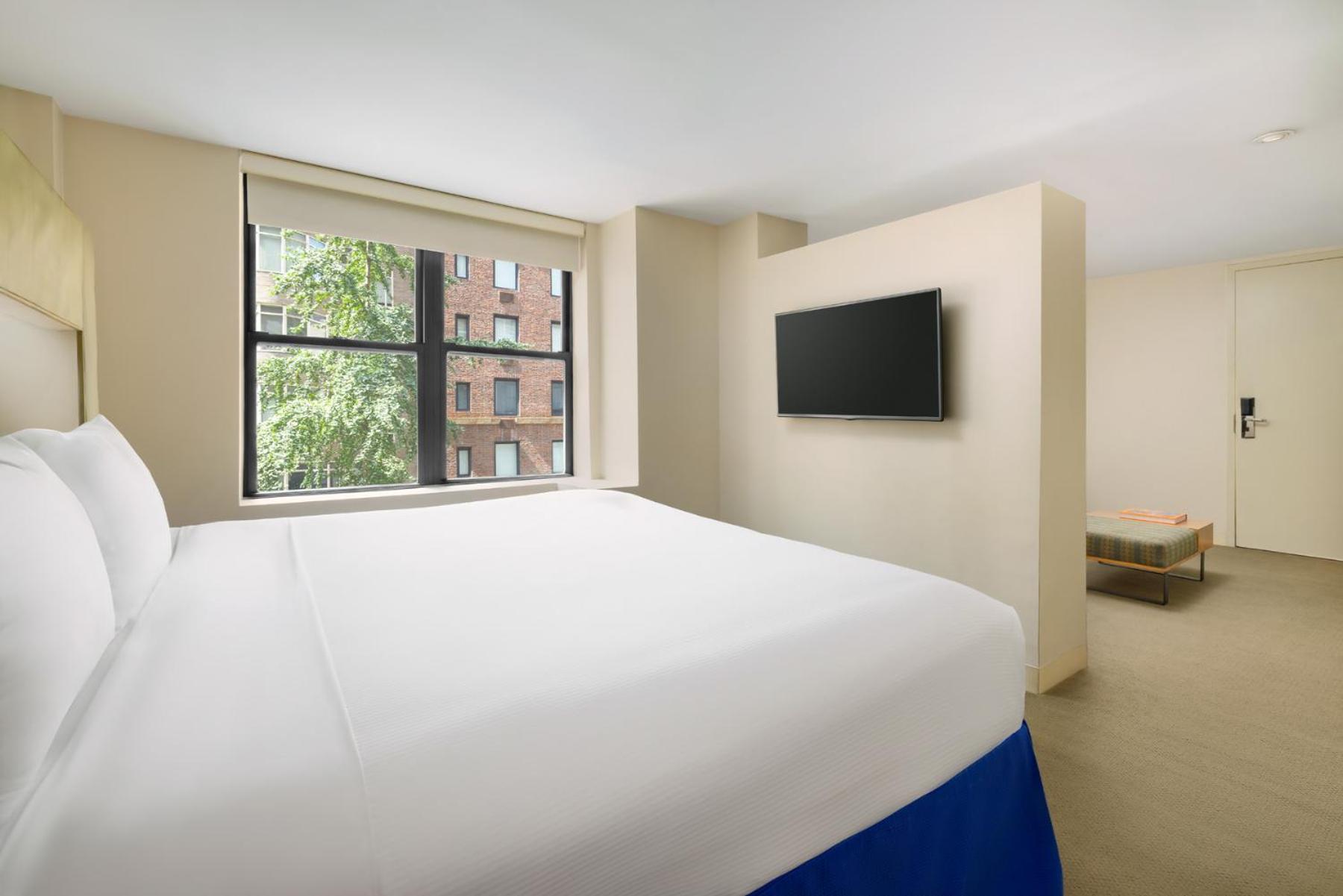 Junior Suite, King Bed