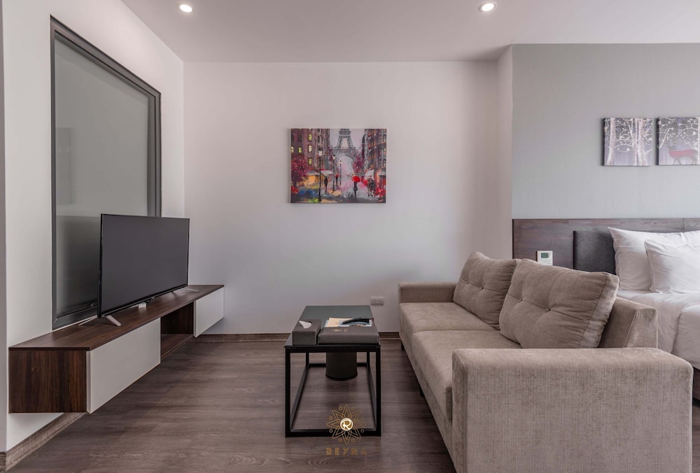 Reyna Hotel Hanoi 33/50