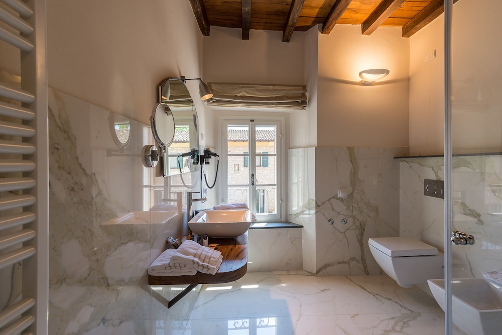 Borgo Cadonega Relais & Spa 36/41