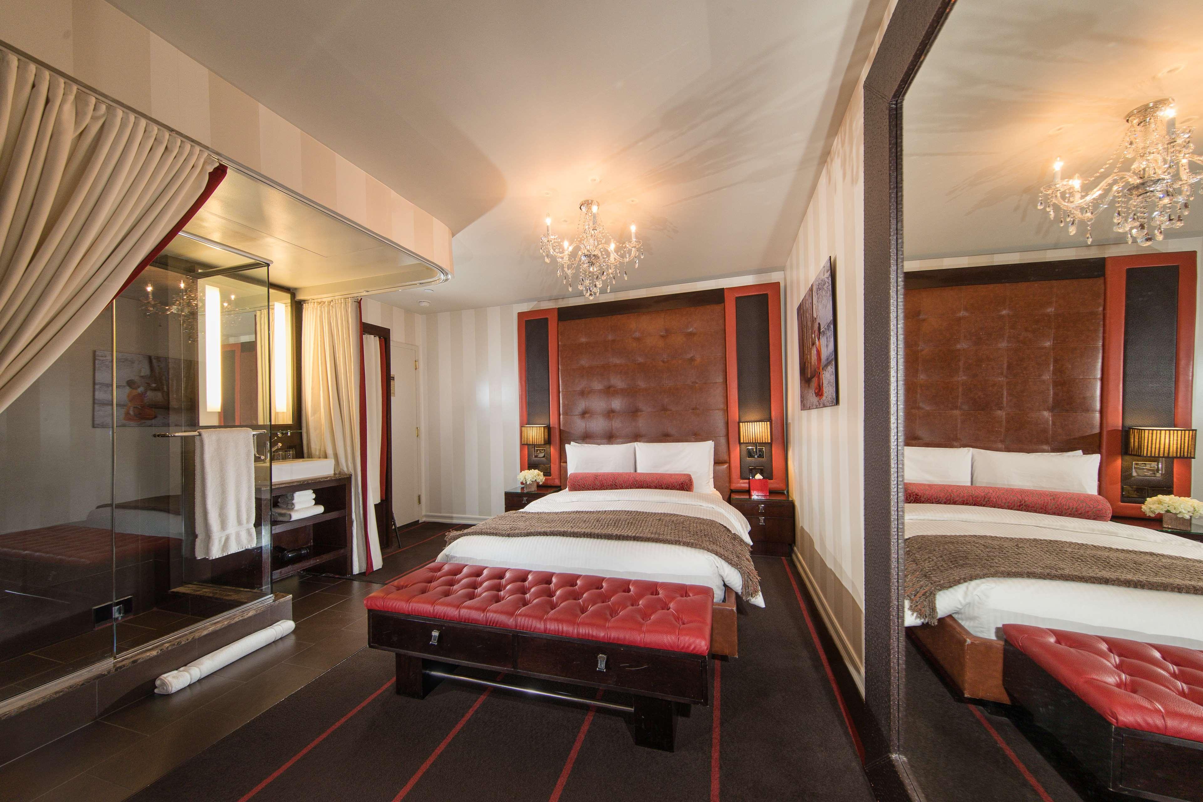 Sanctuary, Deluxe, Queen Bed