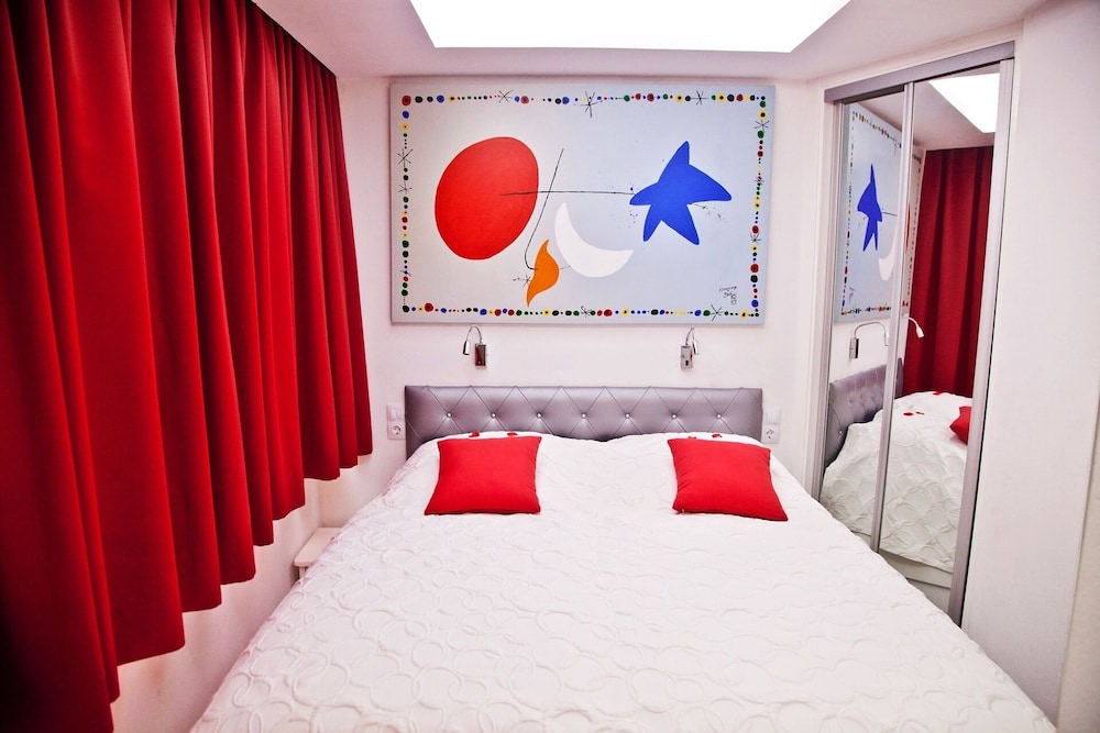 Curasol Apartments 6/50