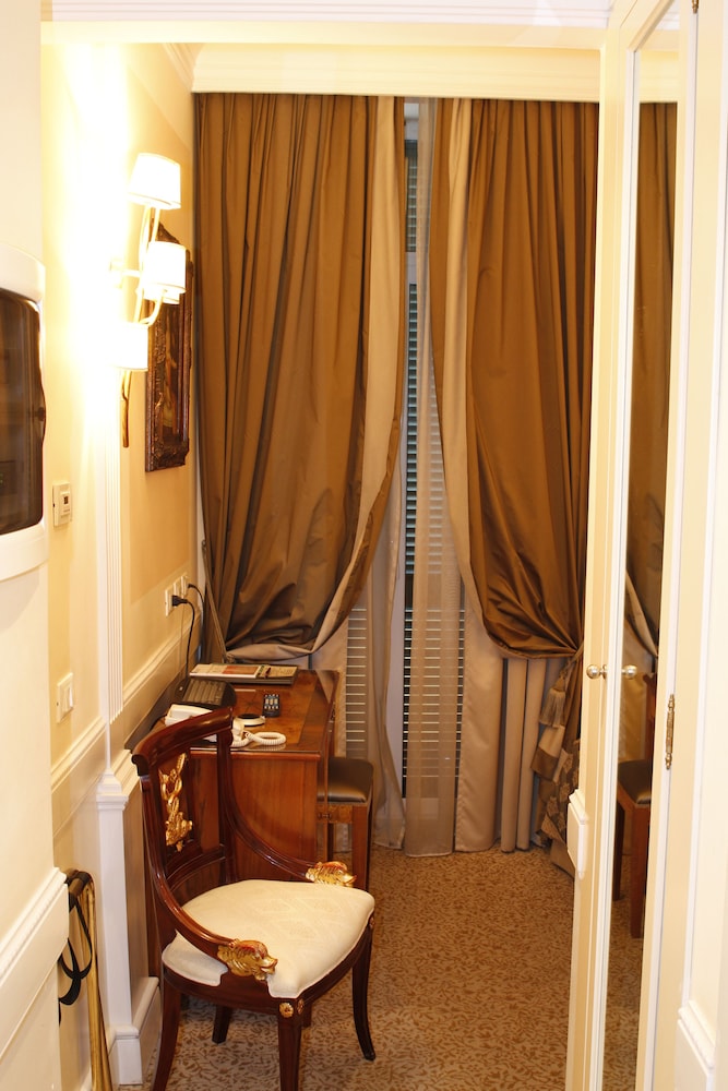 Boutique Hotel Trevi 8/29