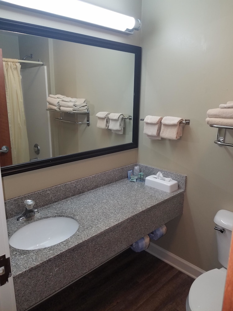 Best Western Ocean City Hotel Suites 16/41