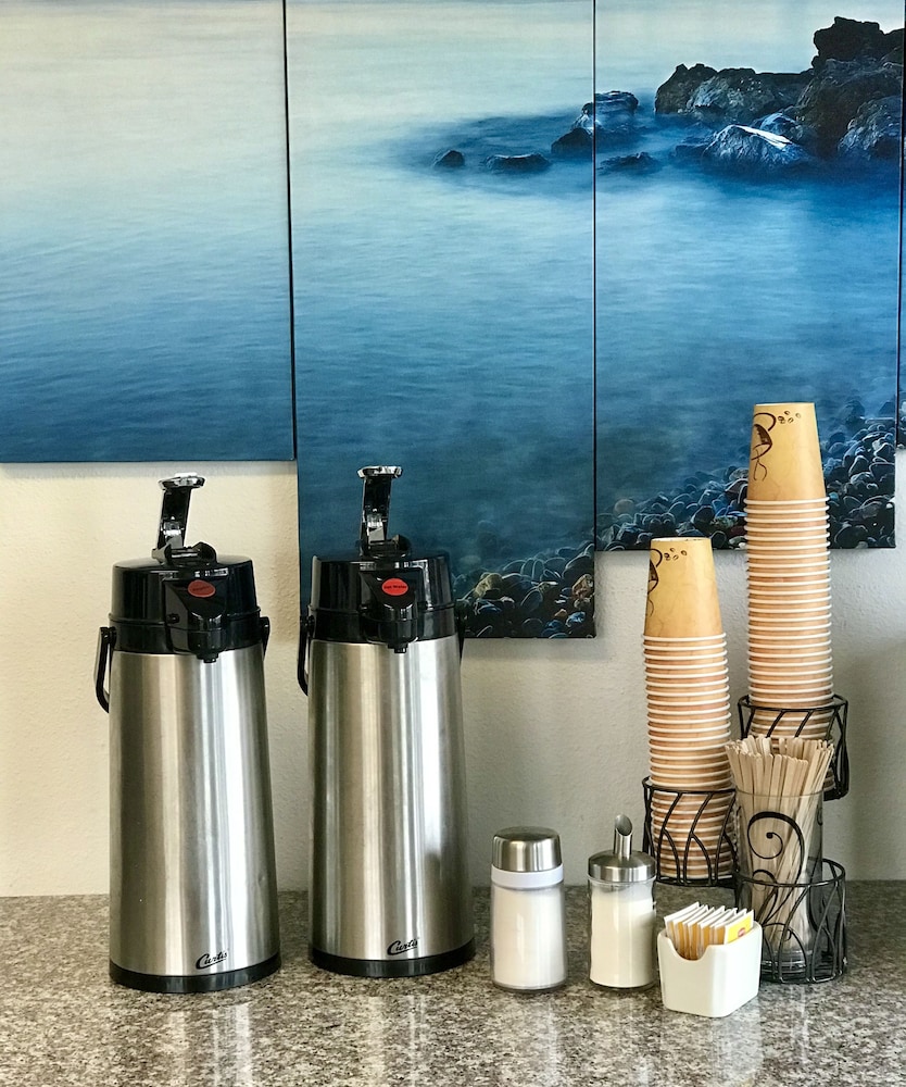 Sea-Tac Airport Value Inn 23/32