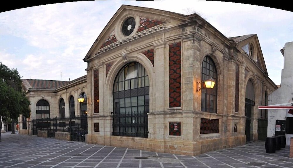 Hotel Trafalgar 3/42
