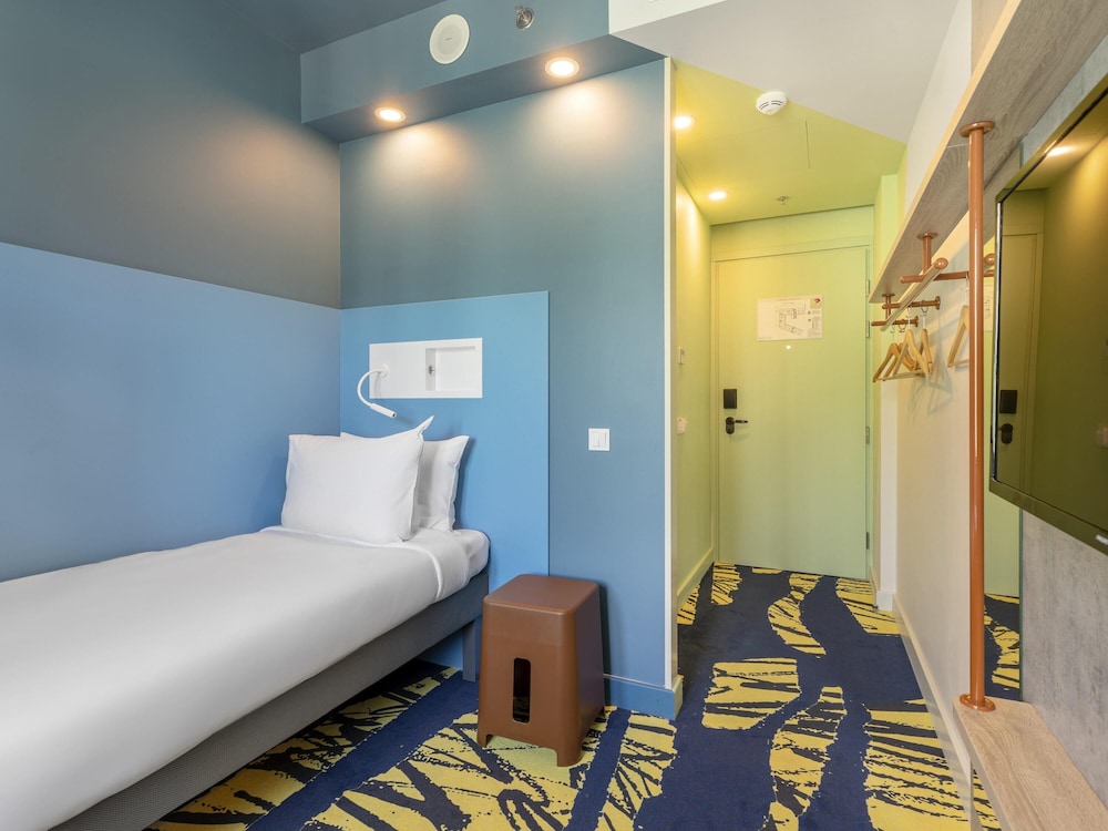 STANDARD, TWIN BEDS