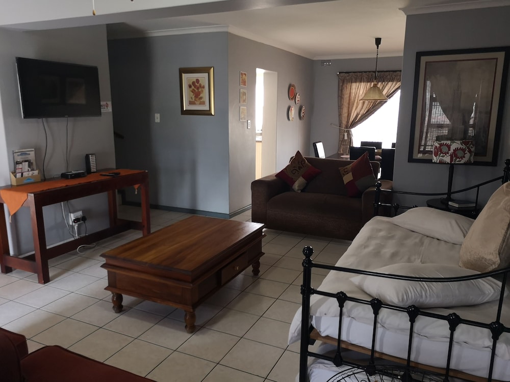 Smithland Guest Apartments 24/50