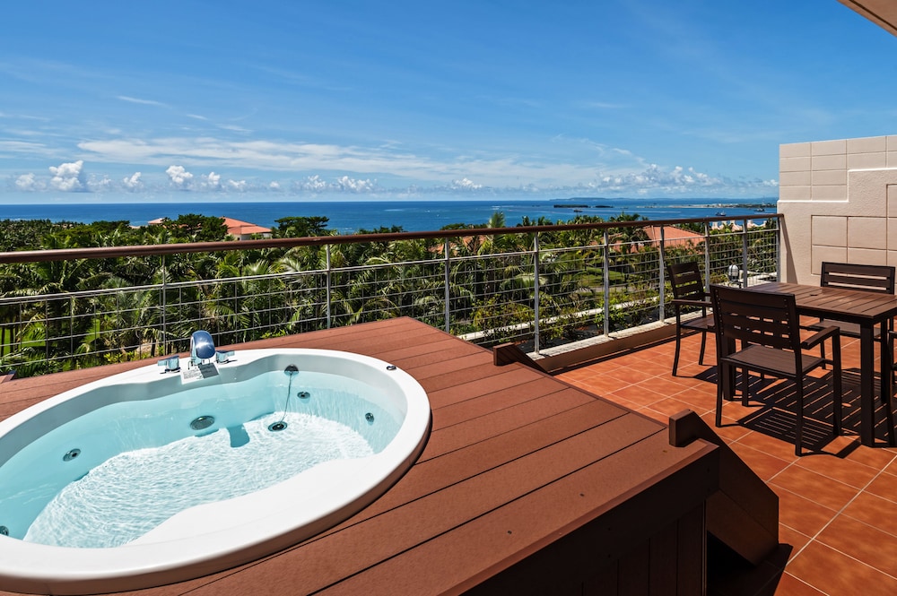 Kanucha Bay Hotels and Villas 42/80