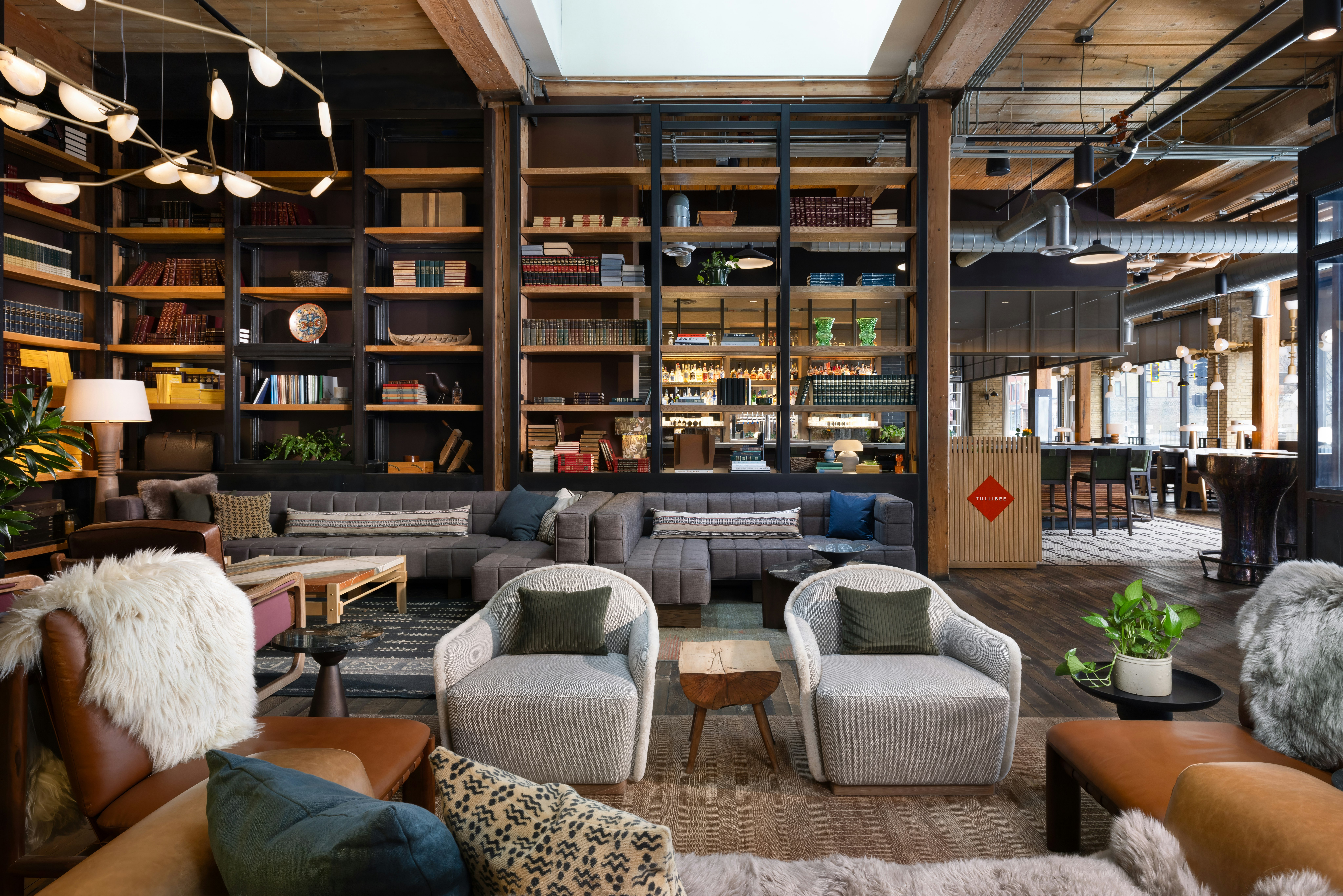 Hewing Hotel 41/81