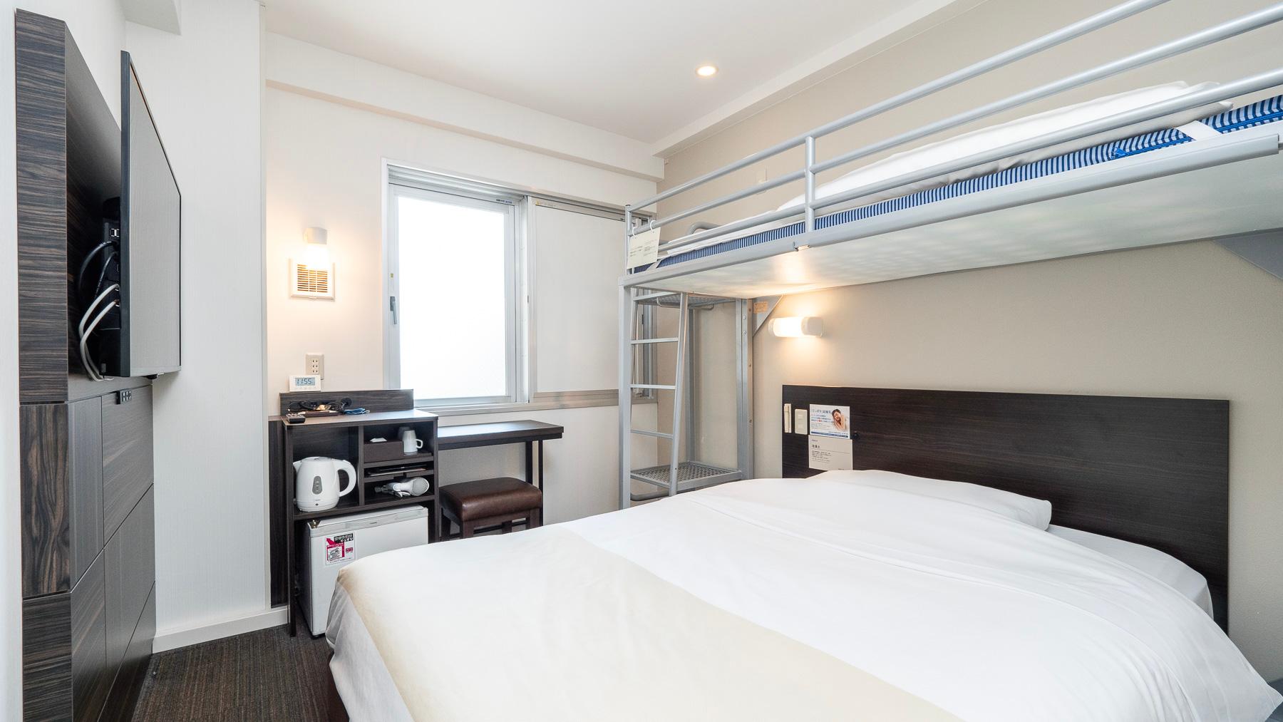 Room, Twin Beds, Loft Bed