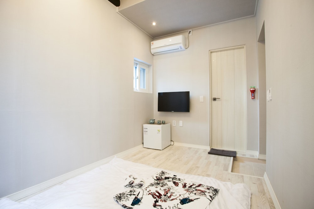Daemyung Guesthouse 13/50