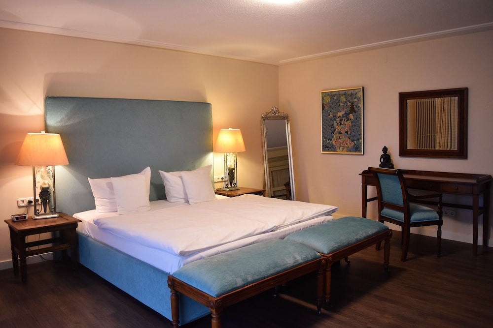 Hotel Marina 8/43