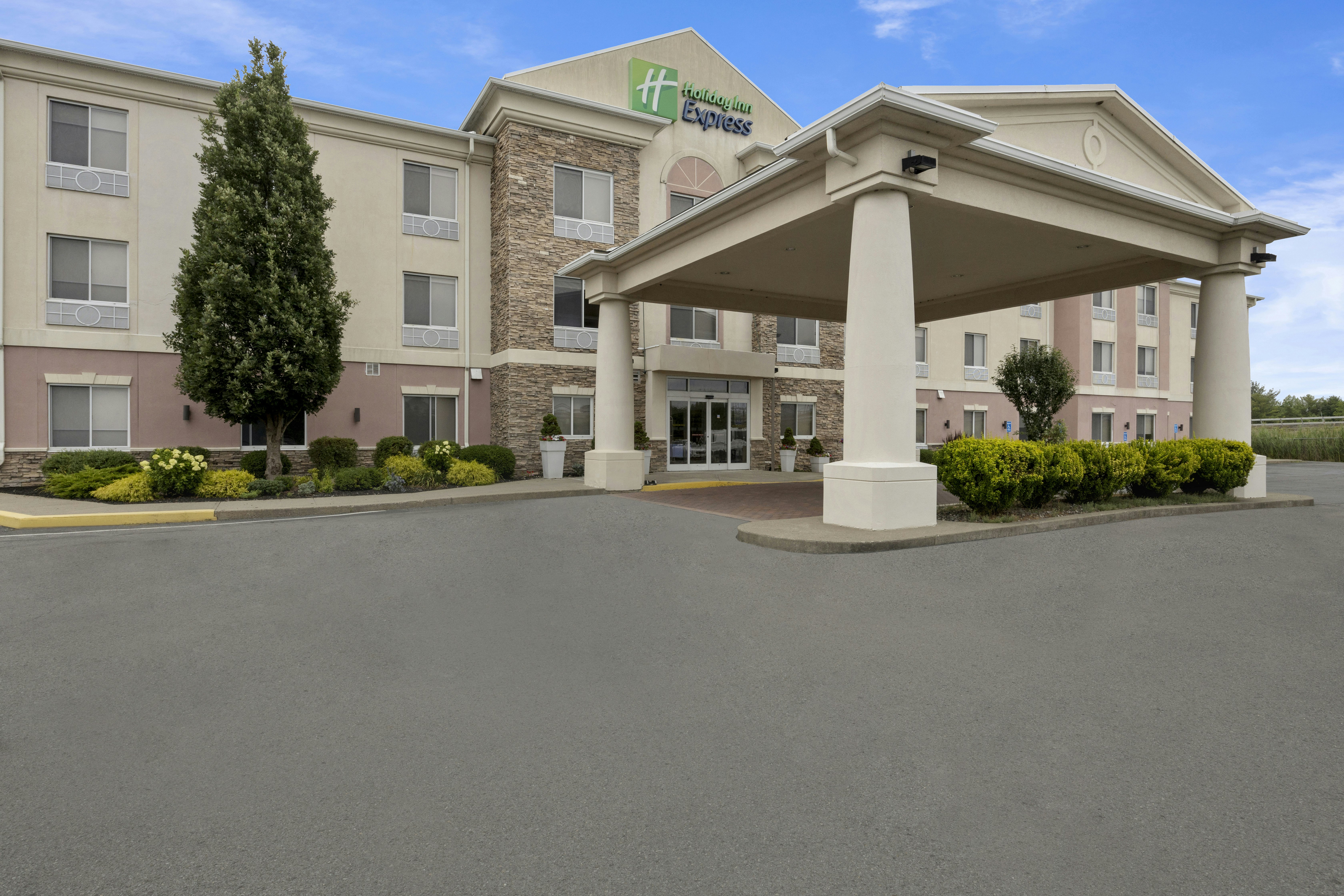 Holiday Inn Express Hotel Suites West Coxsackie 57/57