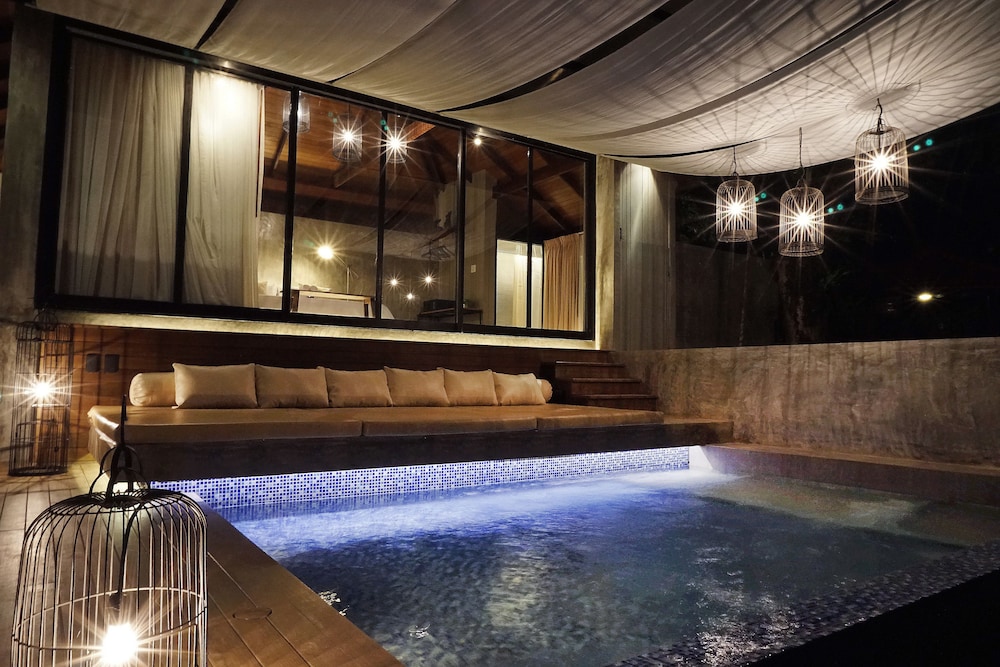 Rabbiz Hill Resort 35/58