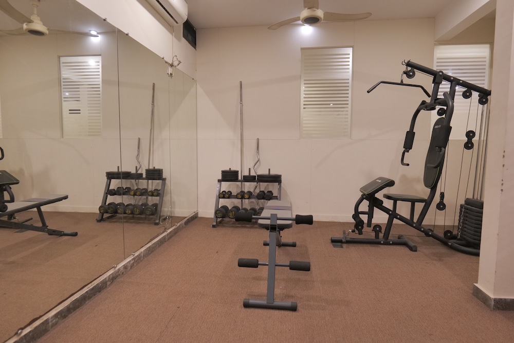Xefan Hotel and Suites 40/59