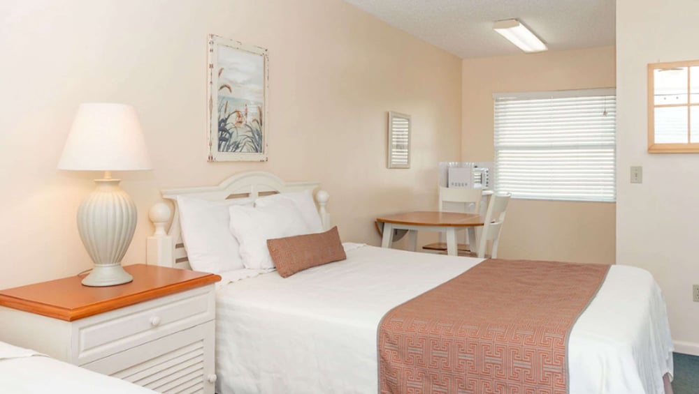 Belleair Beach Resort Motel 12/45